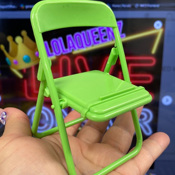 Mini Foldable Chair Phone/Tablet Stand - Picture 1 of 3